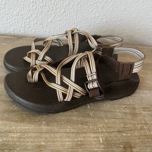 Women's 9M Chaco ZX2 ZX/2 Classic Vibram Unaweep Sandals Brown Toe Loop Hiking